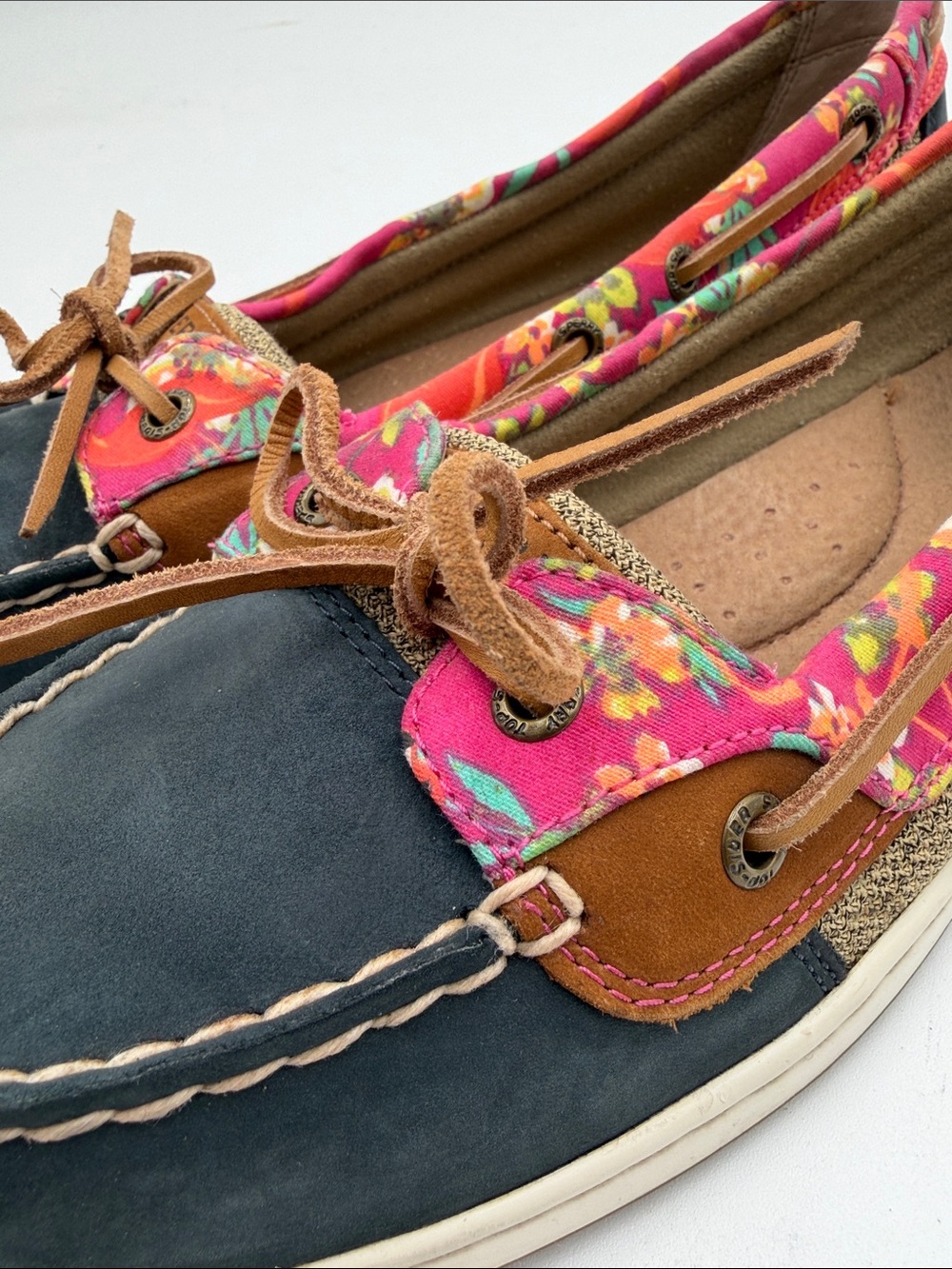 SPERRY TOPSIDER sz11 Suede Boat Shoes with Gorgeous Floral Trim